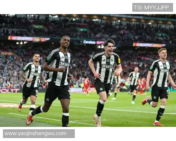 英超激战：尤文图斯与巴萨鏖战成平局精彩瞬间回顾与数据分析