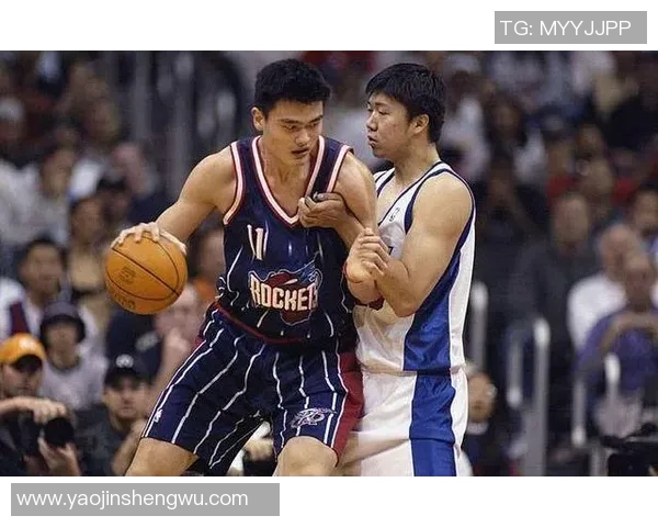 姚明珍贵影像回顾：篮球巨星的成长历程与辉煌瞬间