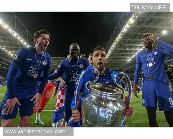 友谊赛精彩回顾：里昂逆转那不勒斯全场沸腾转会动态引关注