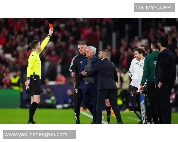 世界杯激战里昂逆转本菲卡红牌争议引发全场热议与转会传闻