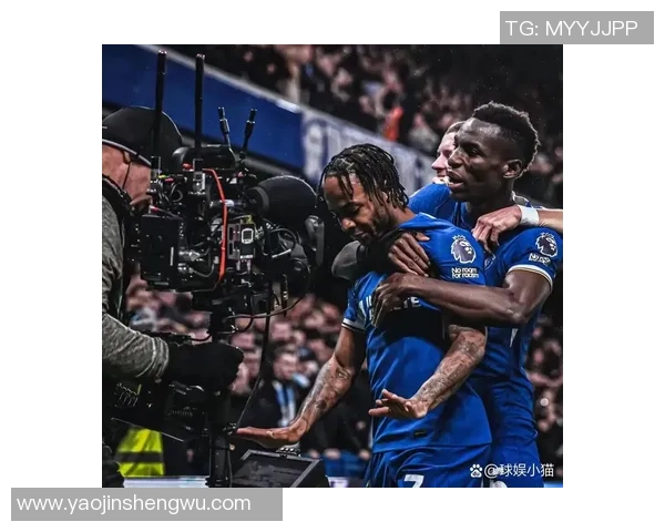 中超激战曼城逆转切尔西争议判罚引发全场热议