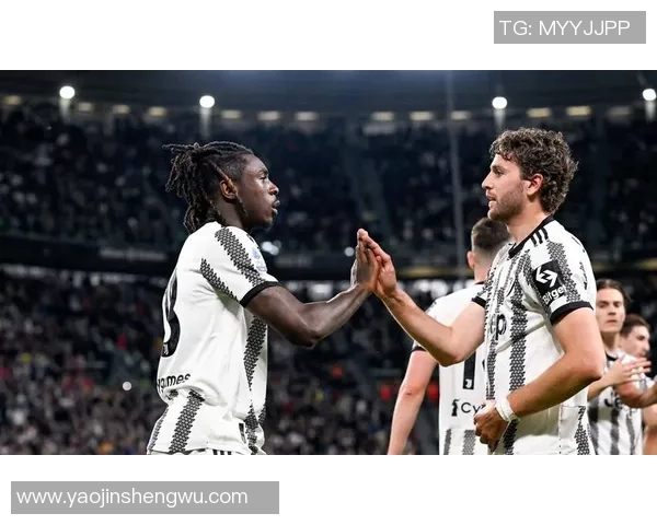 中超激战:尤文图斯大胜热刺三球零封全场观众欢呼雀跃 中超激战:尤文图斯大胜热刺三球零封全场观众欢呼雀跃