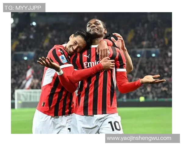 足总杯激战：AC米兰逆转那不勒斯红牌事件引发全场热议与争议