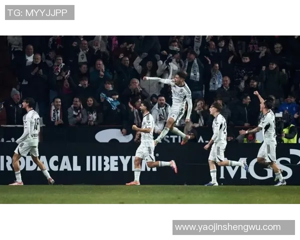 国王杯激战皇马小胜那不勒斯红牌争议引发全场热议