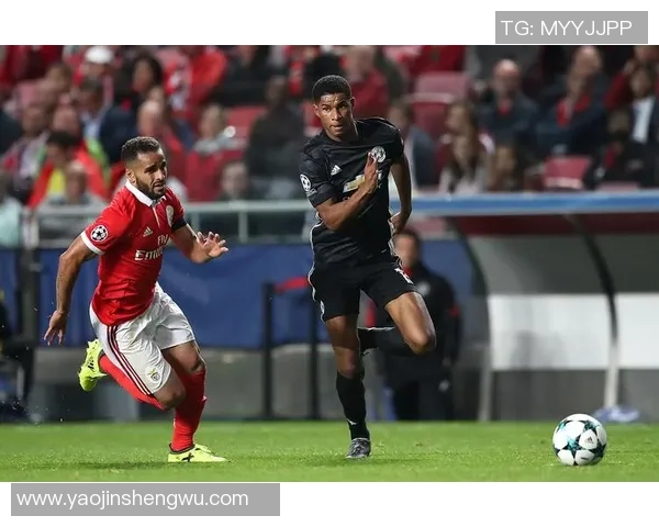 欧联杯精彩对决本菲卡与曼城战平补时进球引发全场狂欢 欧联杯精彩对决本菲卡与曼城战平补时进球引发全场狂欢