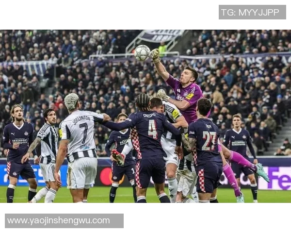 足总杯激战成平局里昂与本菲卡斗智斗勇引发全场热烈反响